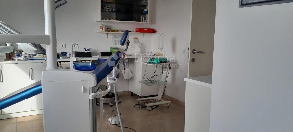 Hiša Kantrida, Rijeka, 140m2