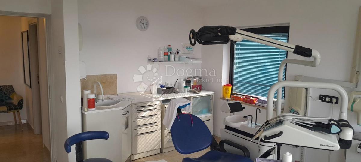 Hiša Kantrida, Rijeka, 140m2