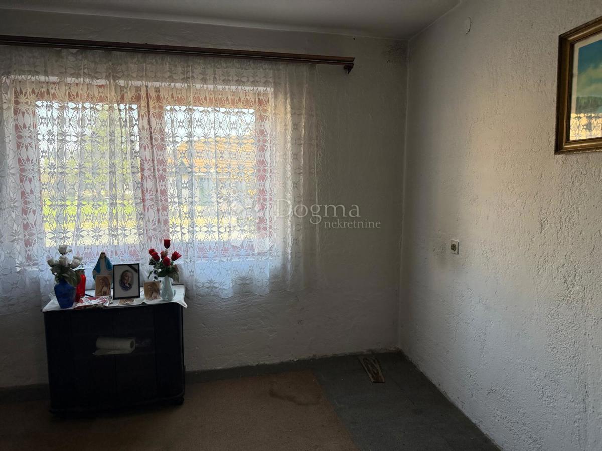 Hiša Tužno, Vidovec, 63m2