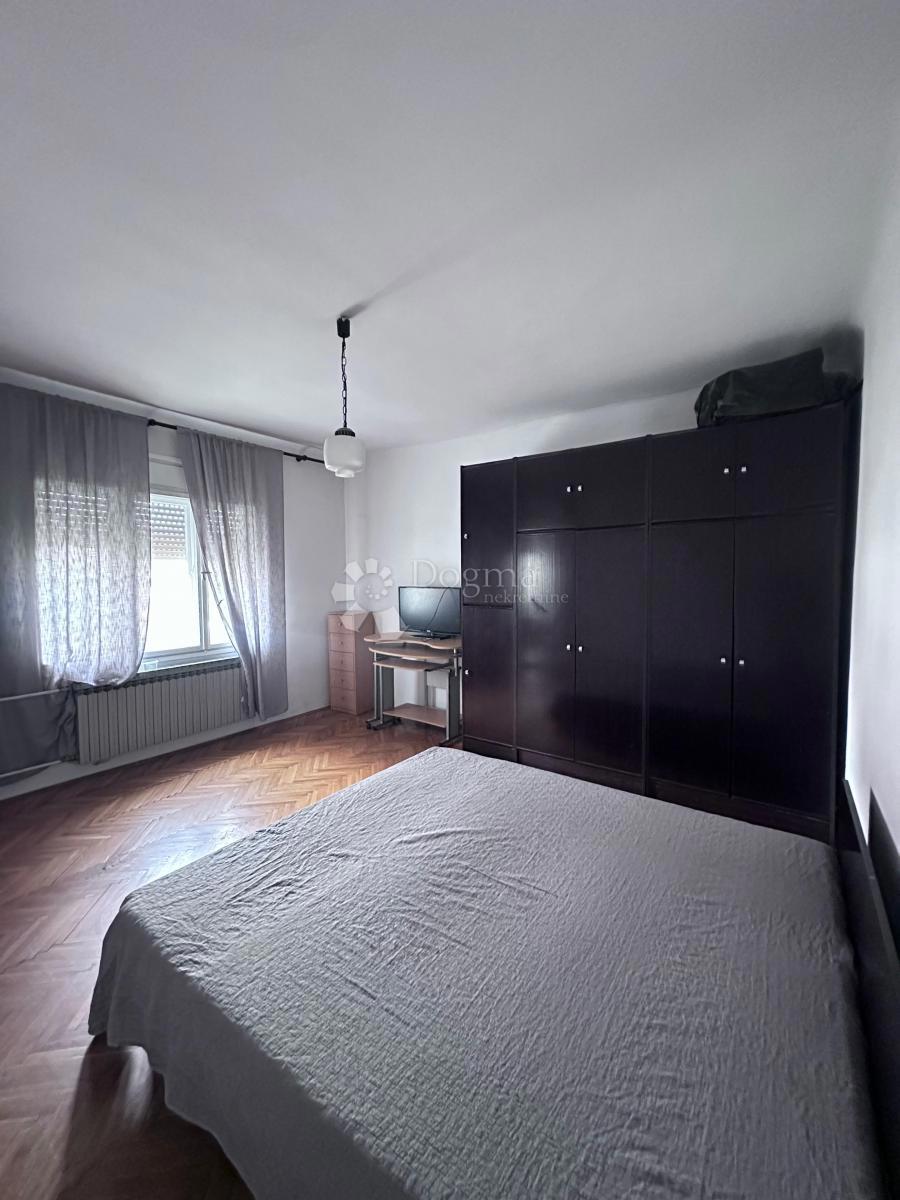 Hiša Trokut, Novi Zagreb - Zapad, 76m2