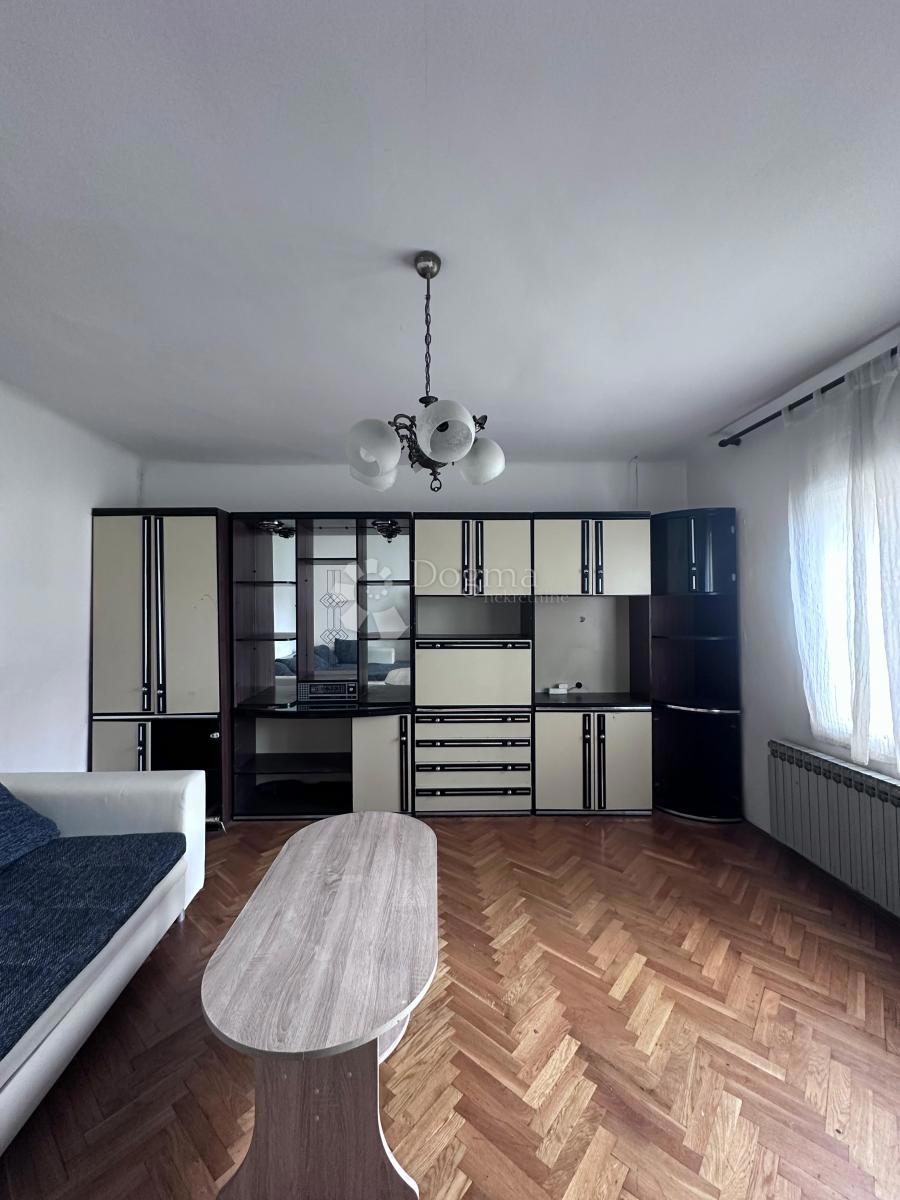 Hiša Trokut, Novi Zagreb - Zapad, 76m2