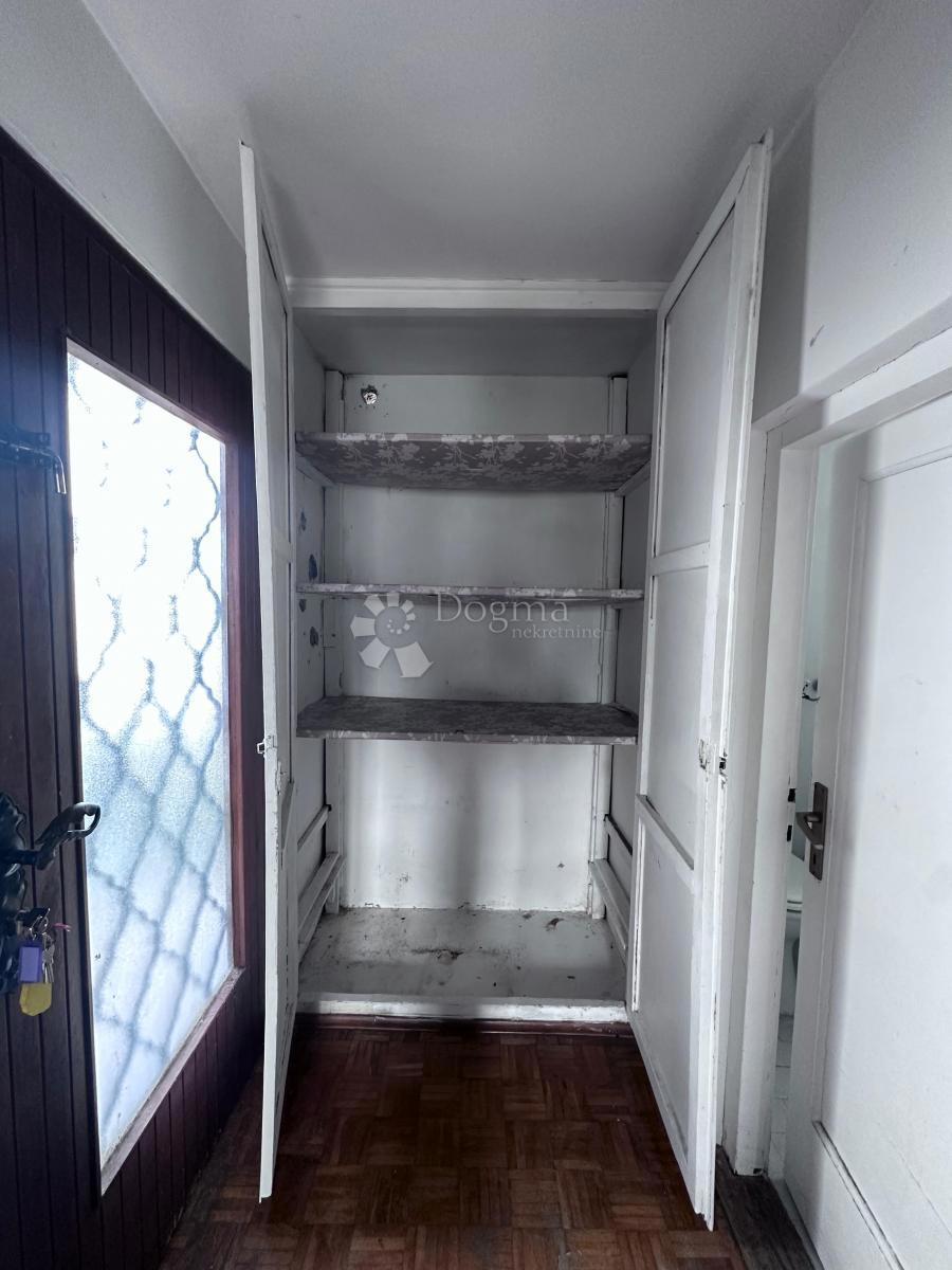 Hiša Trokut, Novi Zagreb - Zapad, 76m2