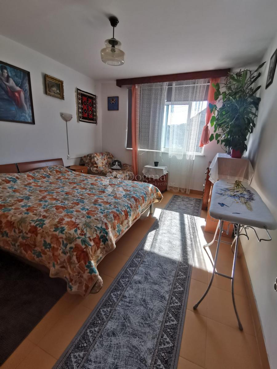 Hiša Žrnovo, Korčula, 107m2