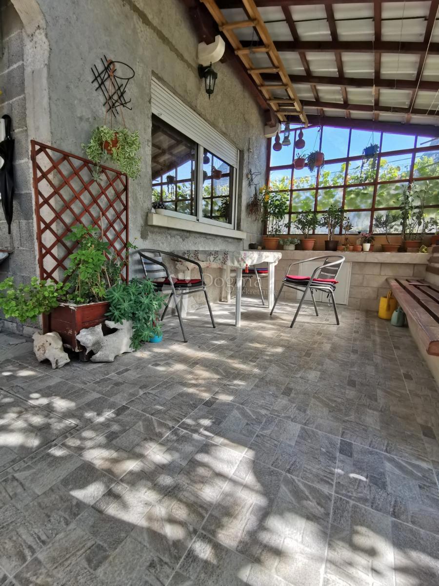 Hiša Žrnovo, Korčula, 107m2