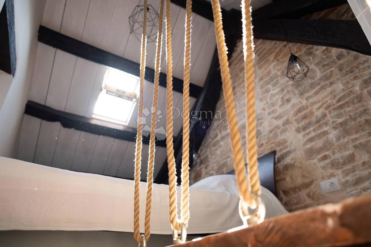 Hiša Svetvinčenat, 60m2