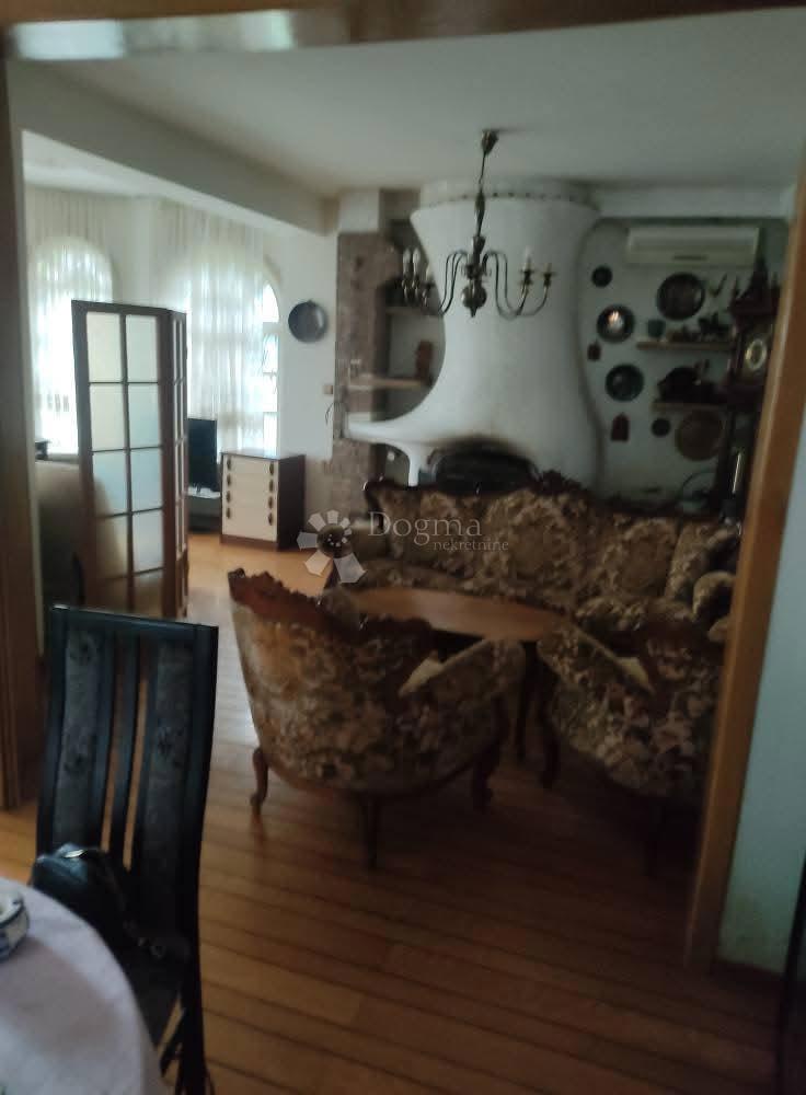 Hiša Perjavica, Podsused - Vrapče, 240m2