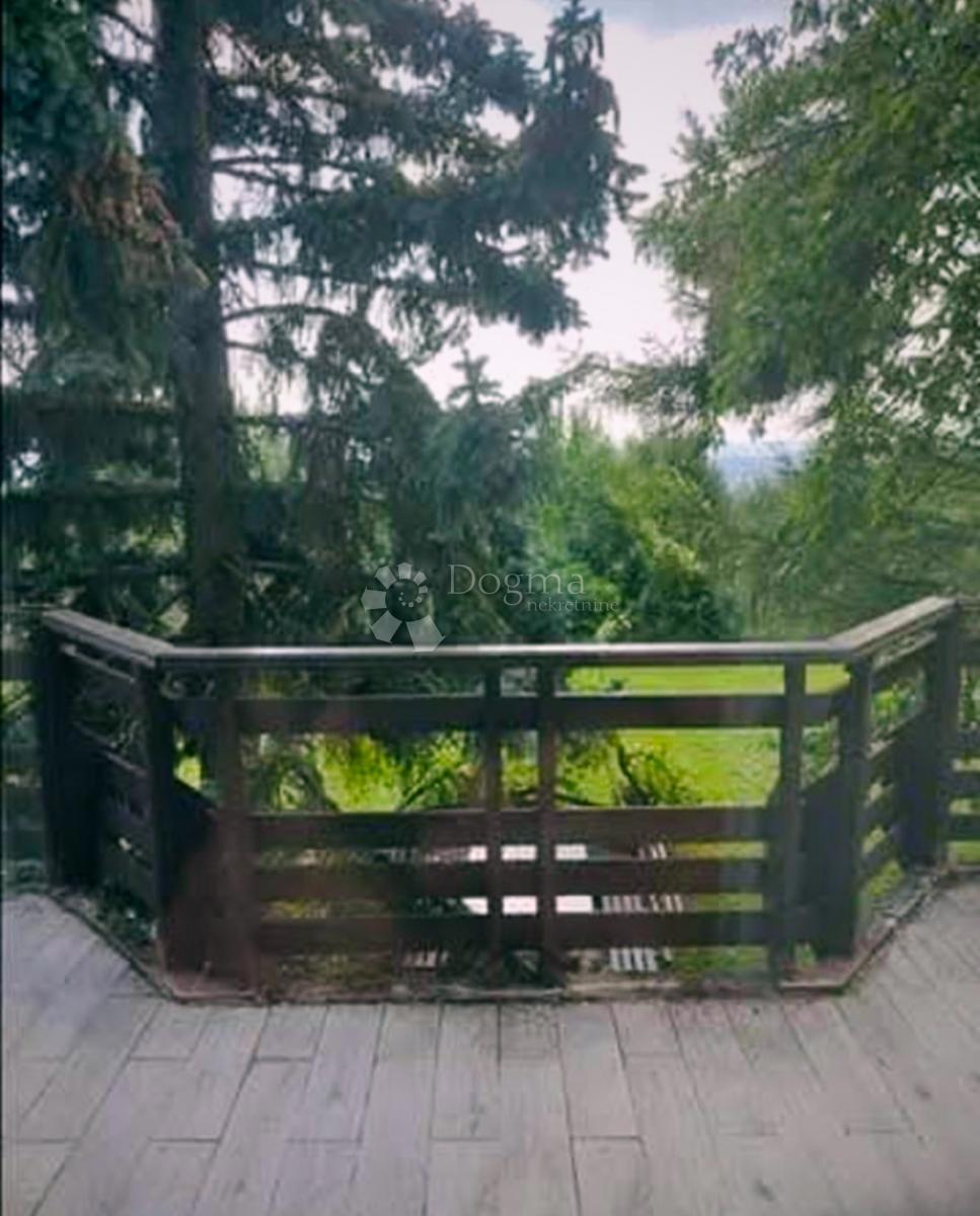 Hiša Perjavica, Podsused - Vrapče, 240m2