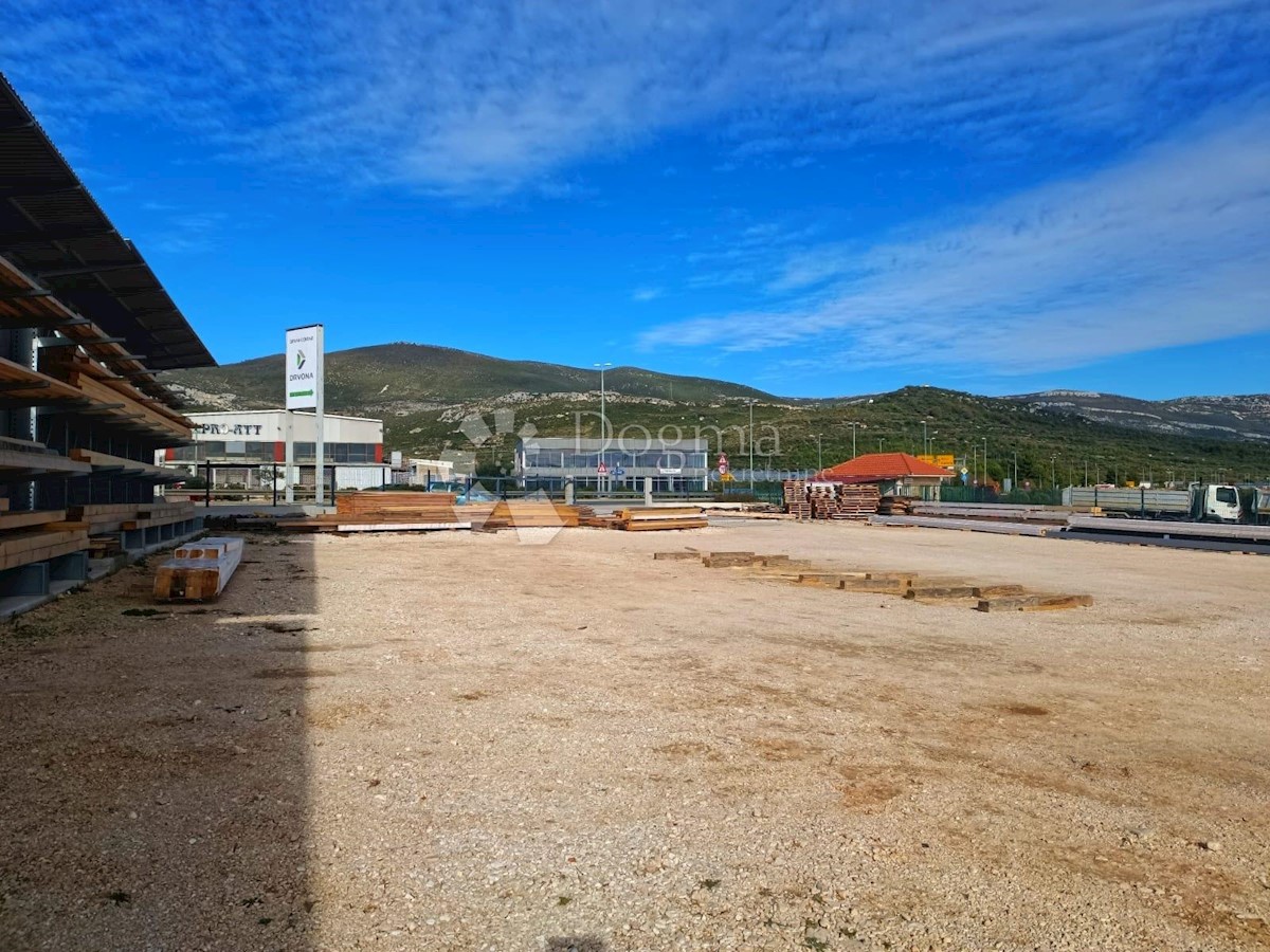 Zemljišče Plano, Trogir - Okolica, 2.500m2