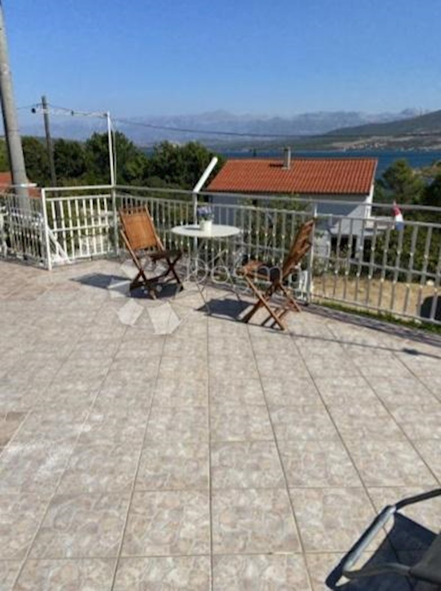 Hiša Donji Karin, Benkovac, 150m2
