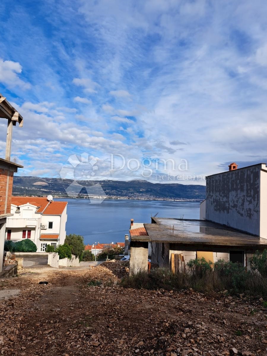 Zemljišče Trogir, 375m2