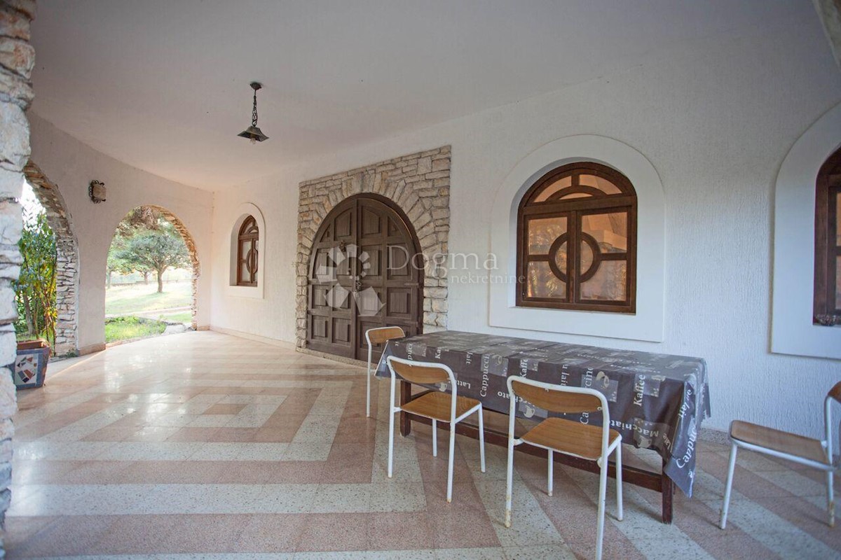 Hiša Banjole, Medulin, 720m2