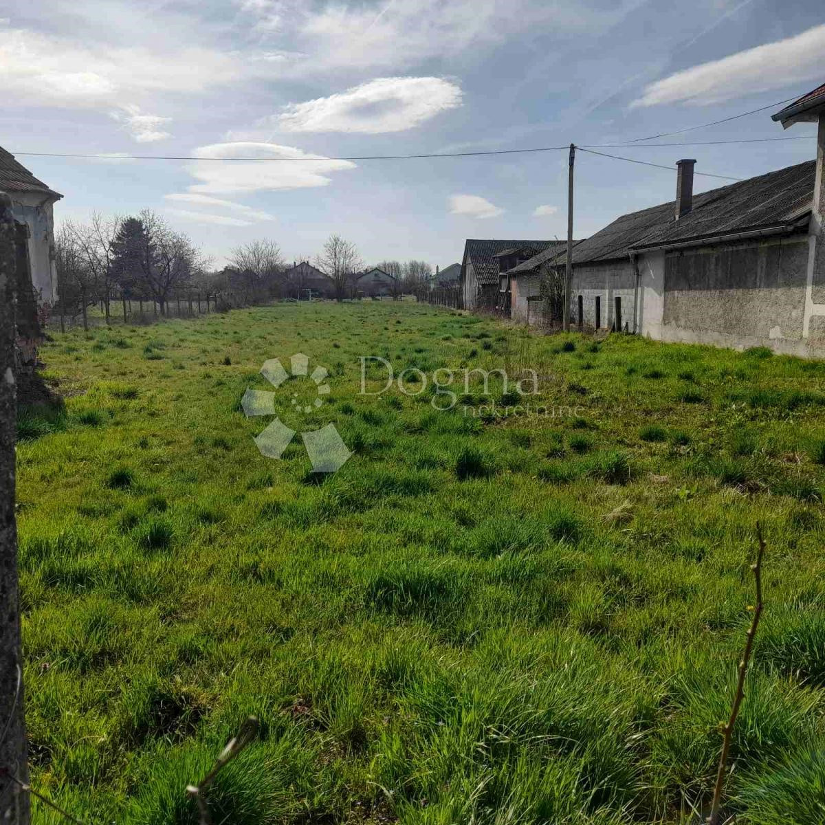 Zemljišče Turčišće, Domašinec, 2.195m2