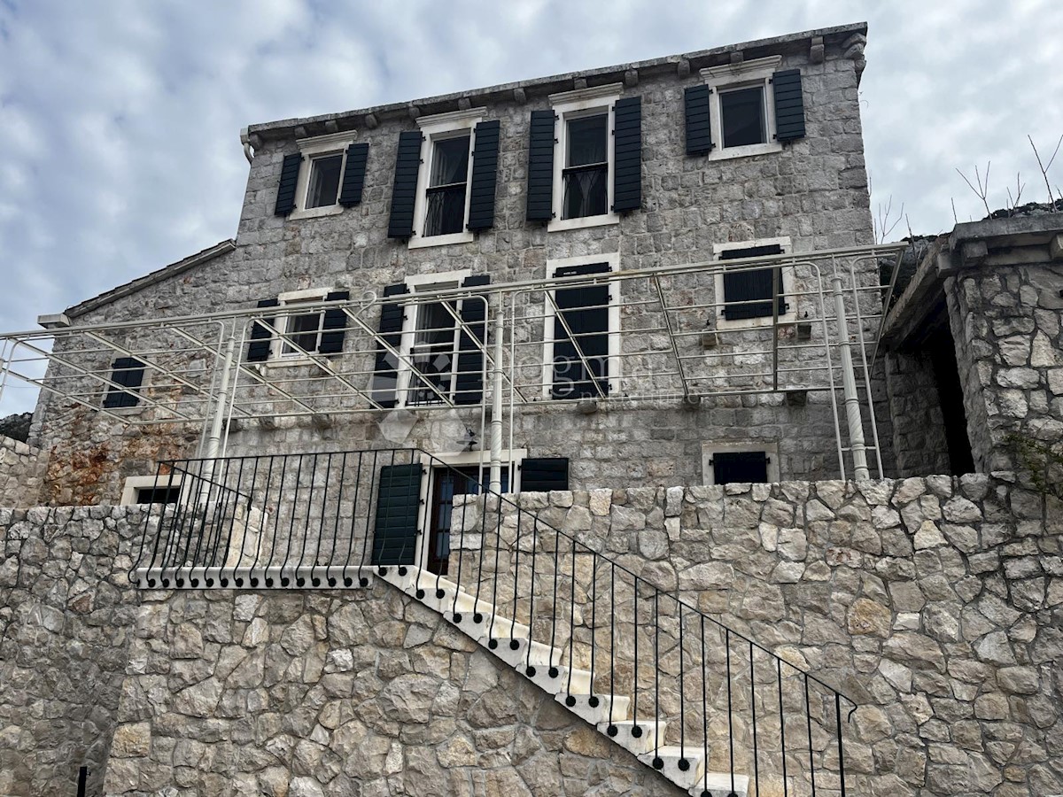 Hiša Trpanj, 320m2