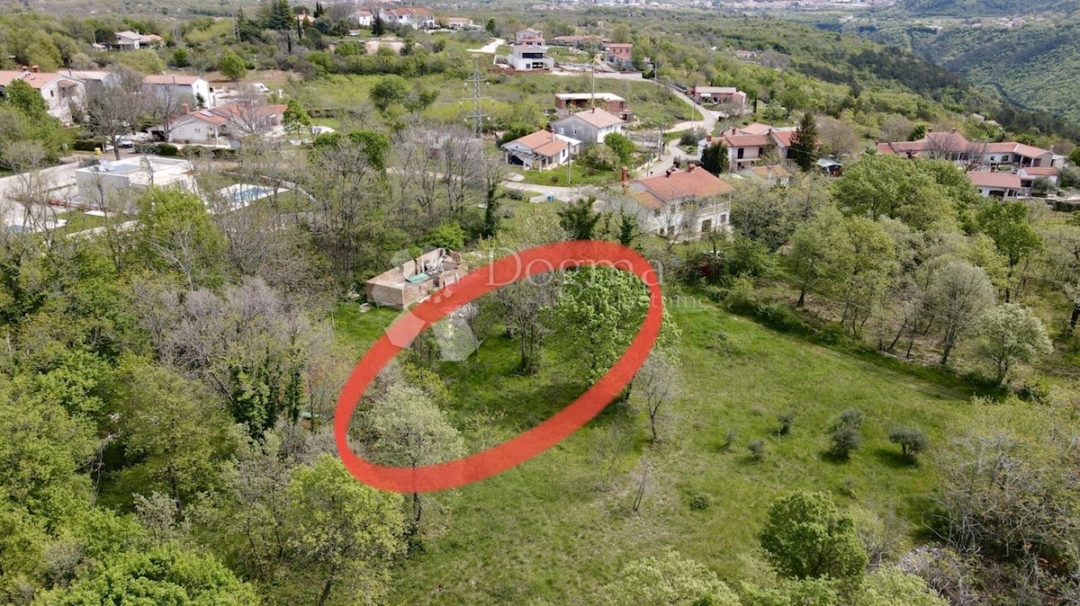 Zemljišče Labin, 1.082m2