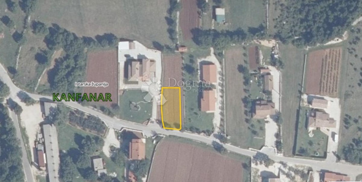 Zemljišče Marići, Kanfanar, 550m2