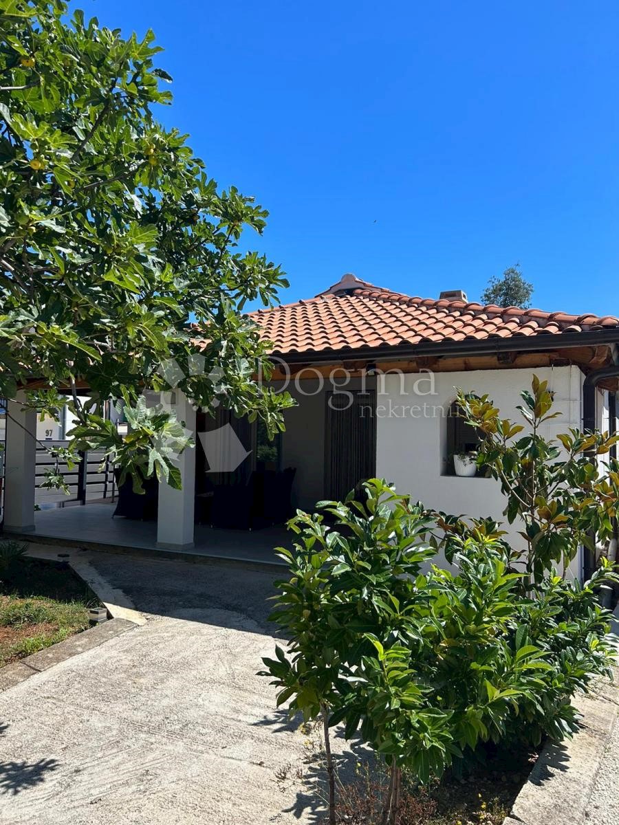 Hiša Kavran, Marčana, 243m2