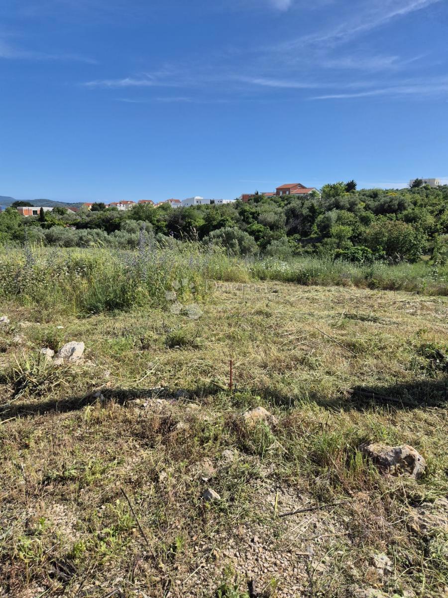 Zemljišče Vodice, 686m2