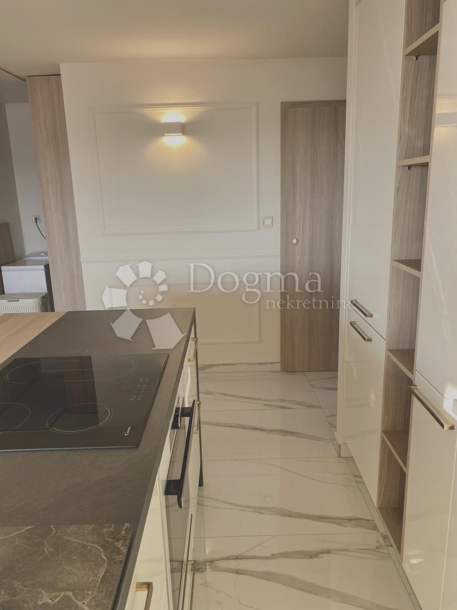 Stanovanje Crikvenica, 64m2