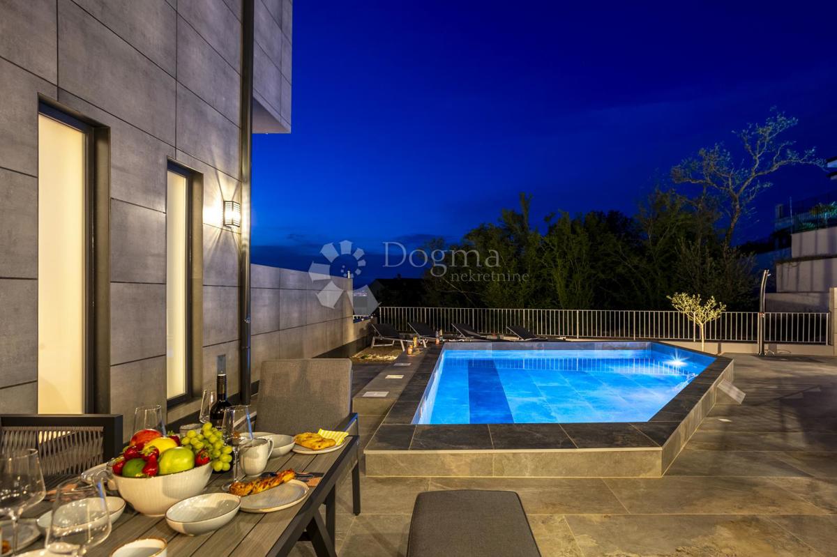 Hiša Zidarići, Malinska-Dubašnica, 300m2