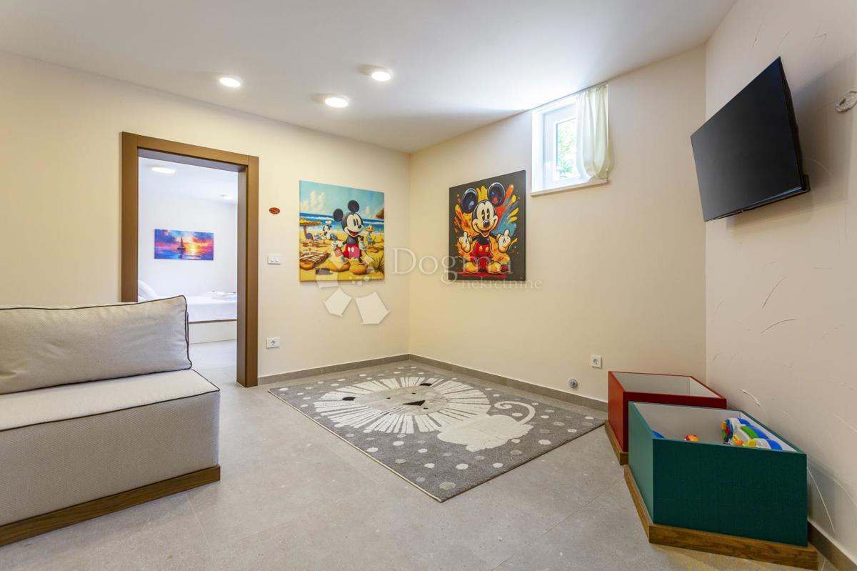 Hiša Zidarići, Malinska-Dubašnica, 300m2