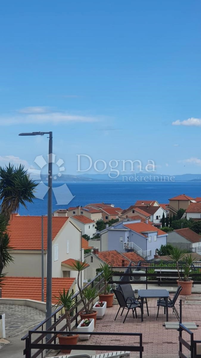 Apartma Okrug Gornji, Okrug, 39m2