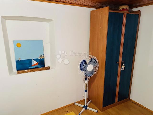 Hiša Cesarica, Karlobag, 41m2