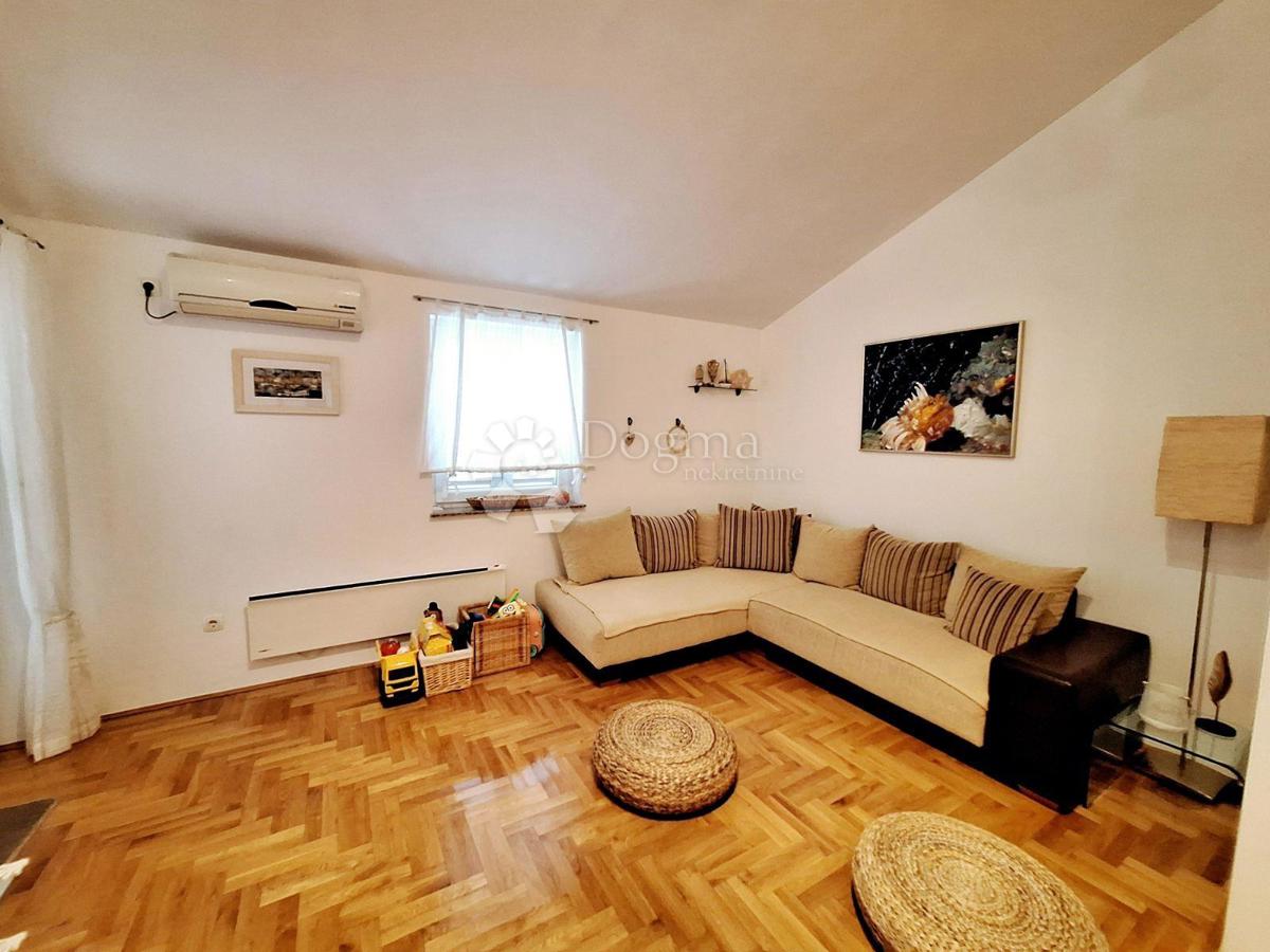 Apartma Malinska, Malinska-Dubašnica, 62,53m2