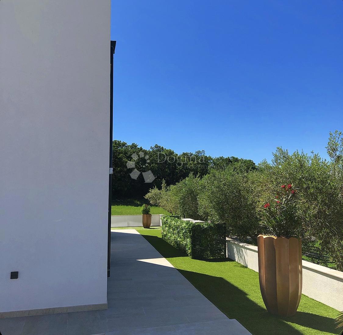 Hiša Vrvari, Poreč, 547m2