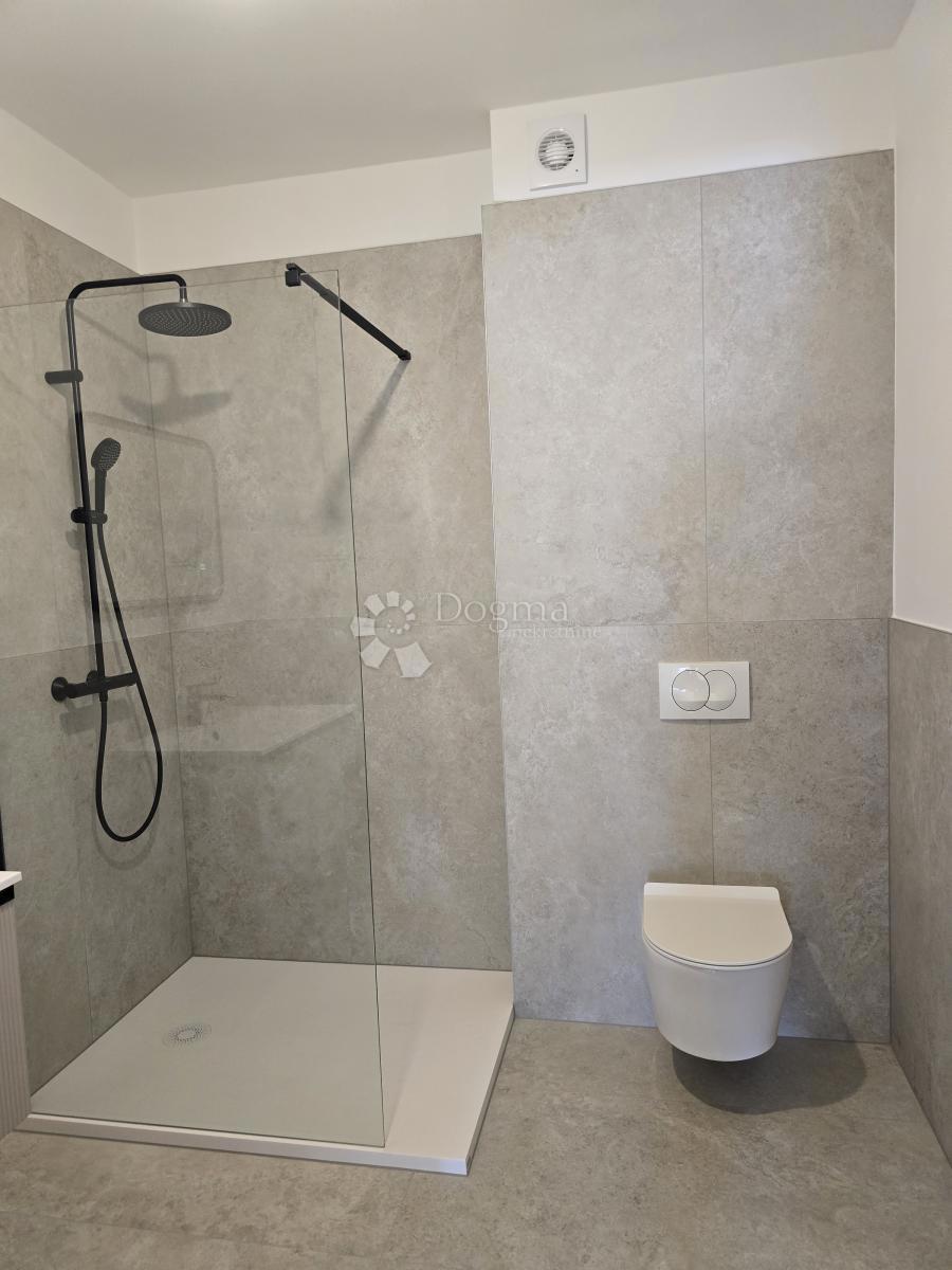 Stanovanje Tribunj, 75,01m2
