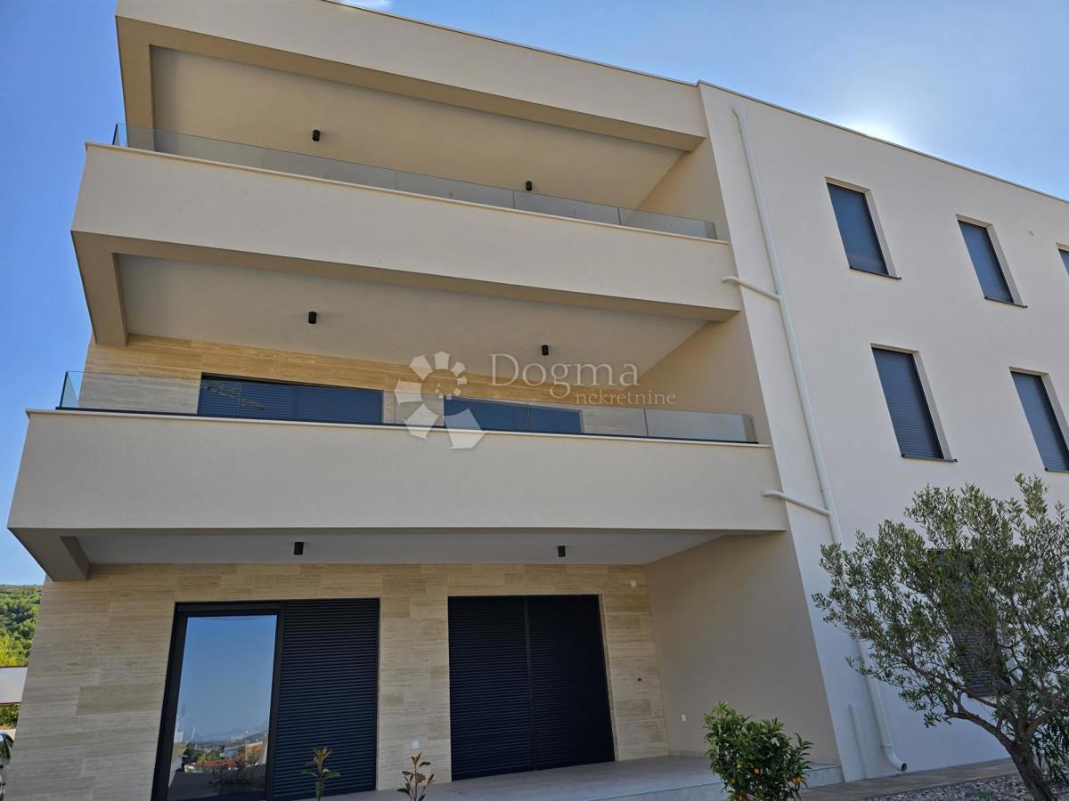 Stanovanje Tribunj, 75,01m2