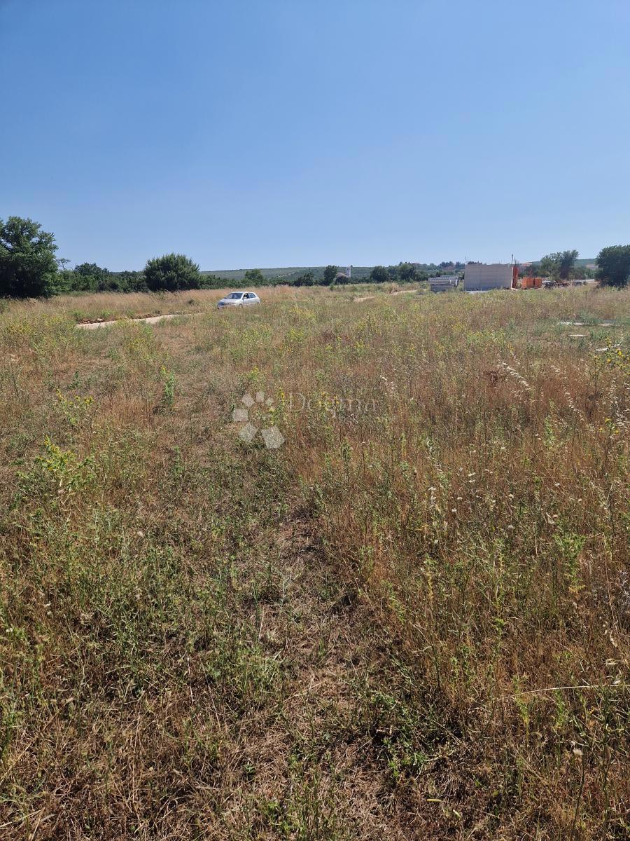 Zemljišče Donje Raštane, Sveti Filip I Jakov, 601m2