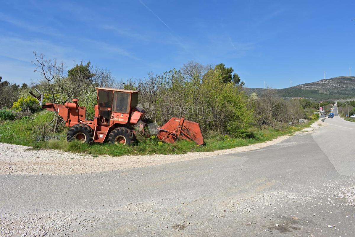 Zemljišče Seget Gornji, Seget, 13.512m2