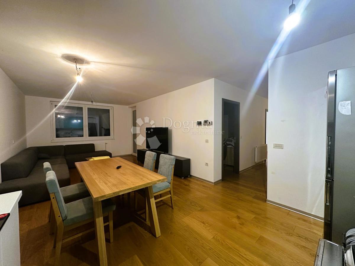 Stanovanje Centar, Varaždin, 81m2