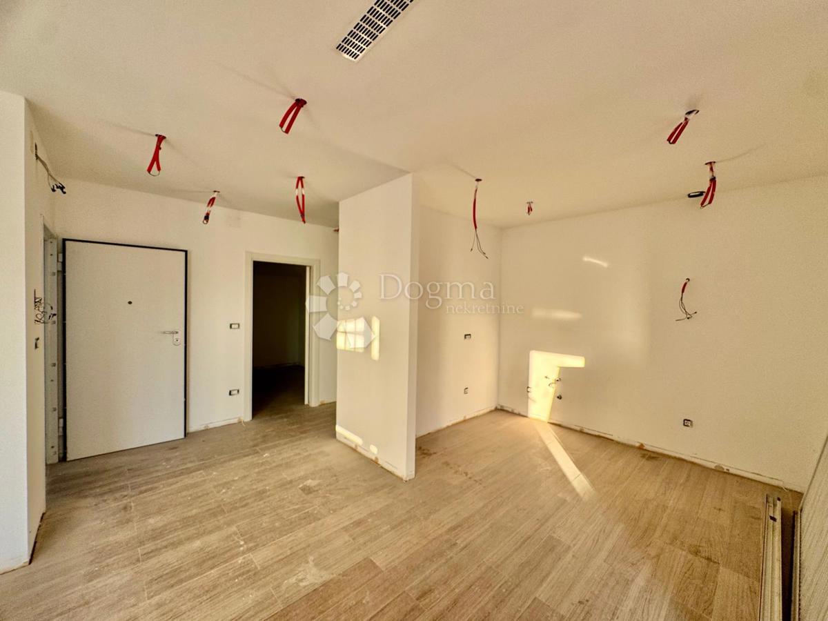 Stanovanje Centar, Pula, 100m2