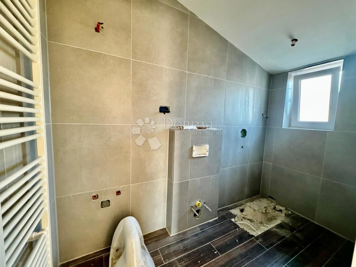 Stanovanje Centar, Pula, 100m2