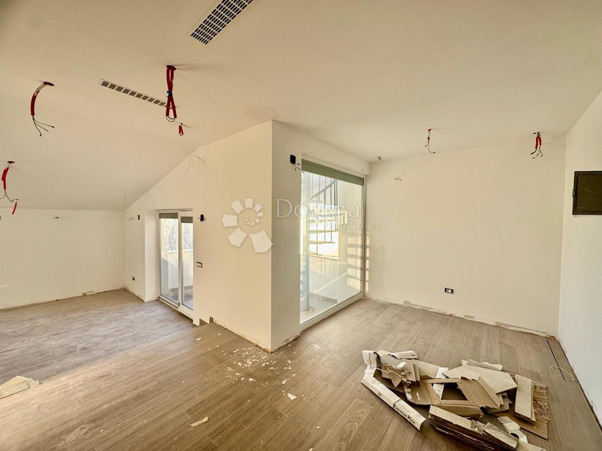 Stanovanje Centar, Pula, 100m2