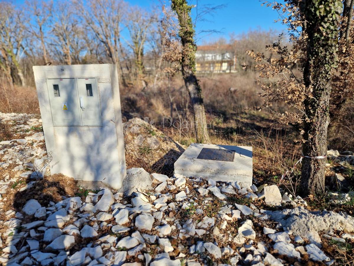 Zazidljivo zemljišče Labin, 1.053m2