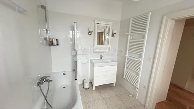Stanovanje Opatija - Centar, Opatija, 140m2
