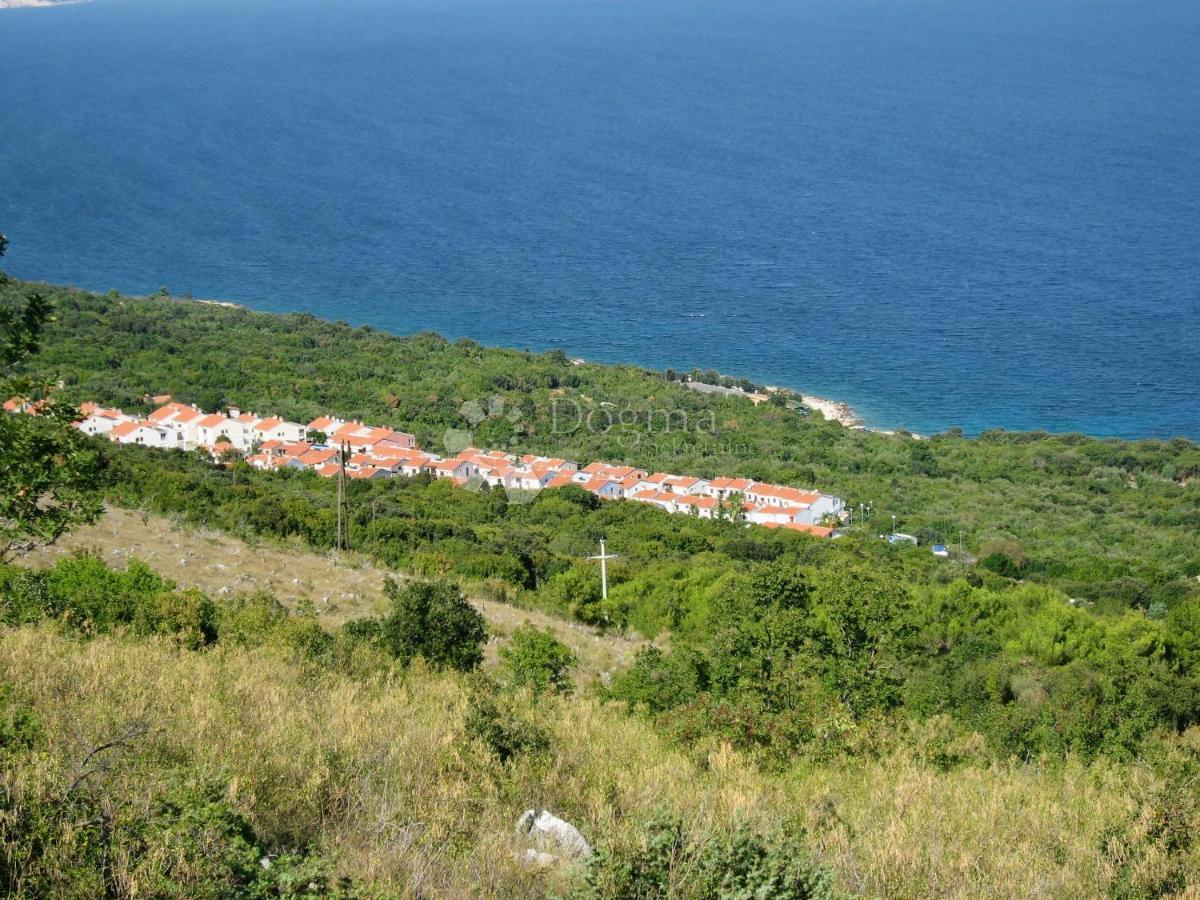 Apartma Ravni, Raša, 55,90m2