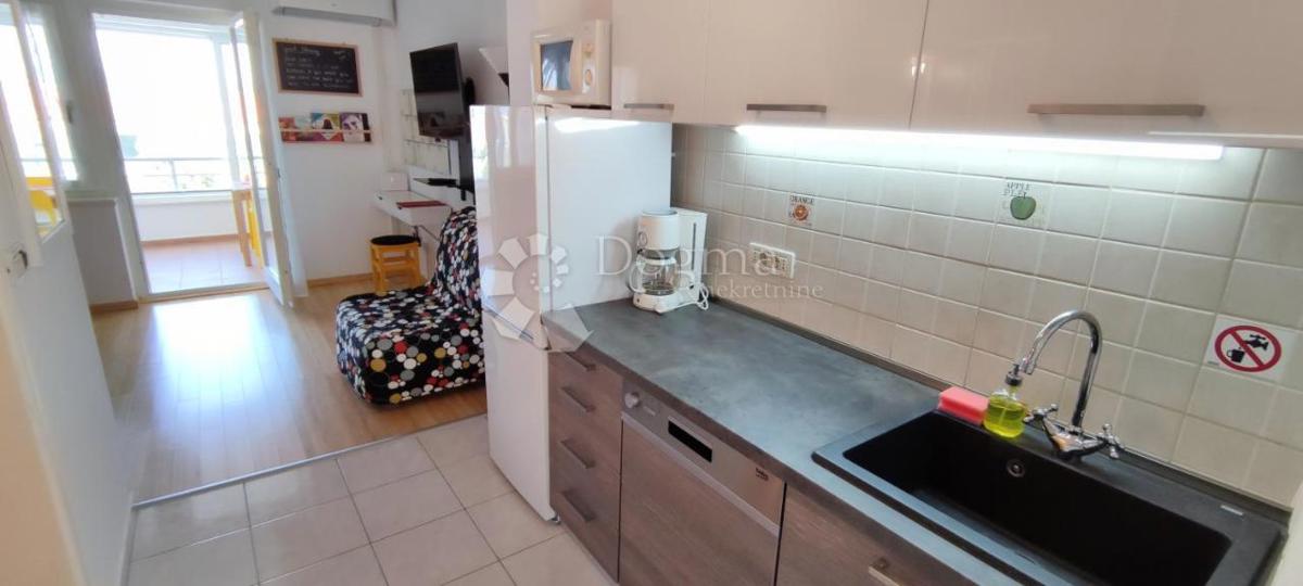 Apartma Ravni, Raša, 55,90m2