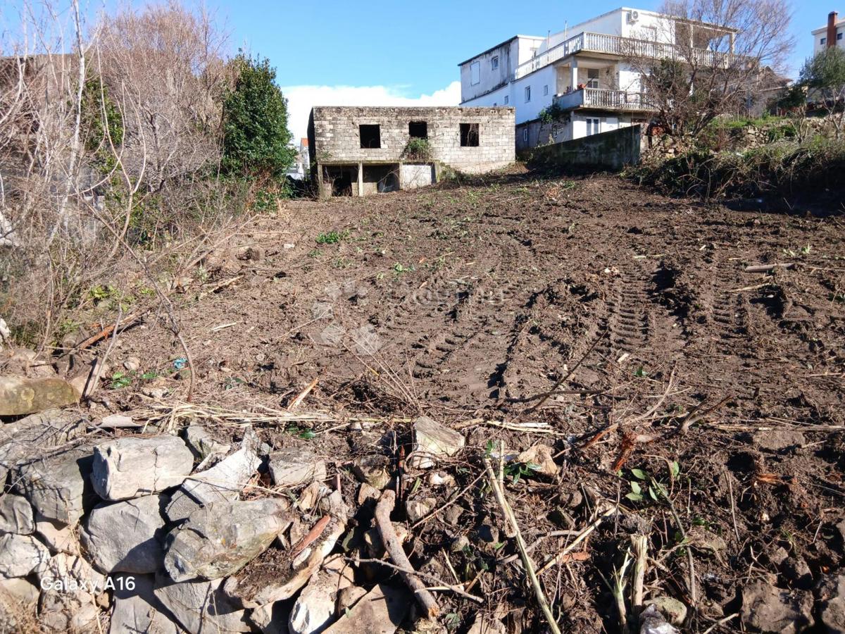 Zazidljivo zemljišče Rtina, Ražanac, 800m2