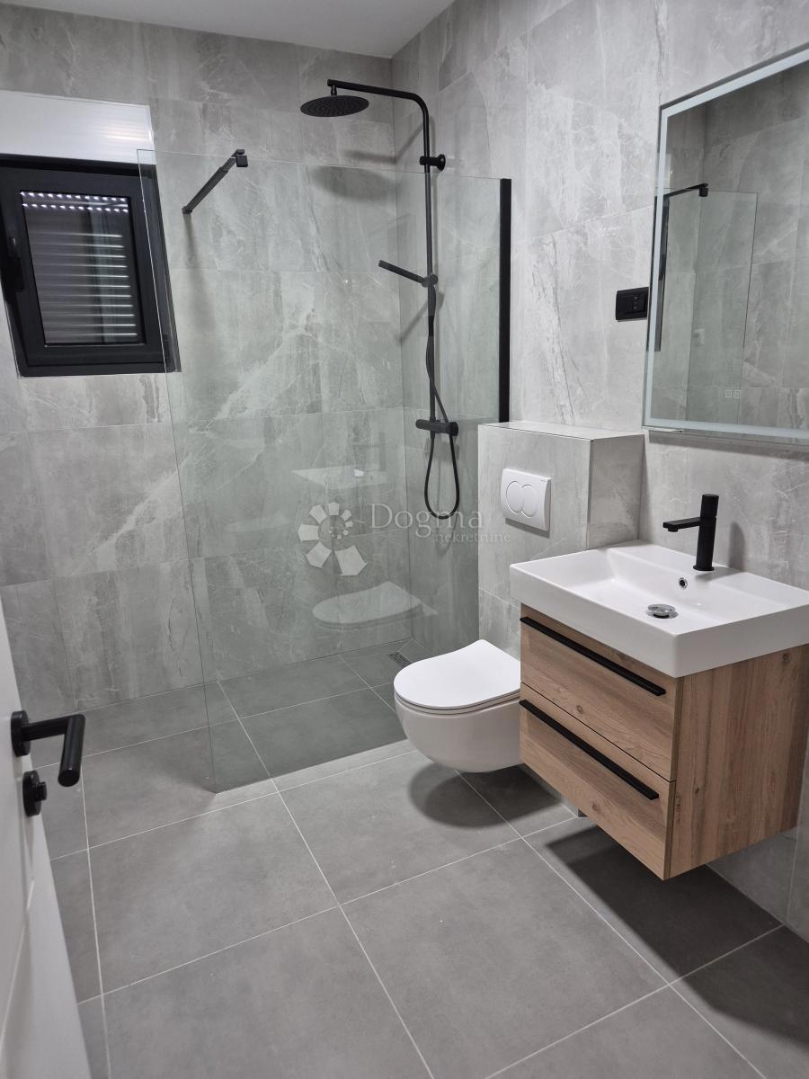 Stanovanje Brodarica, Šibenik - Okolica, 72,27m2