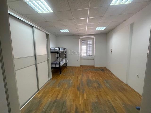Stanovanje Centar, Rijeka, 82,39m2