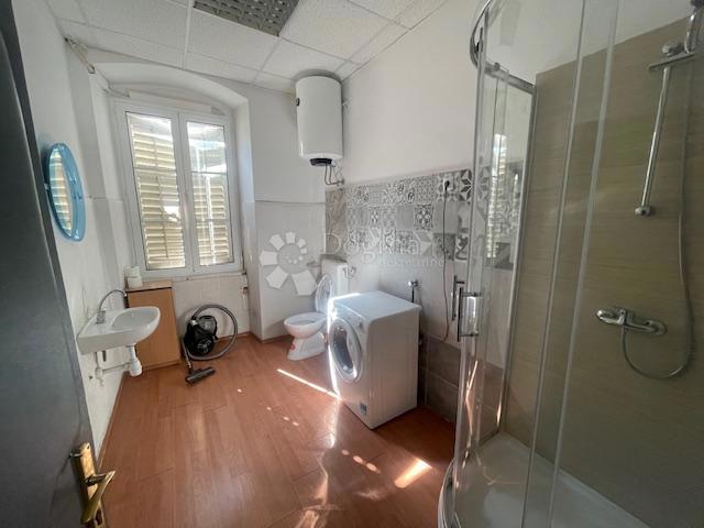 Stanovanje Centar, Rijeka, 82,39m2