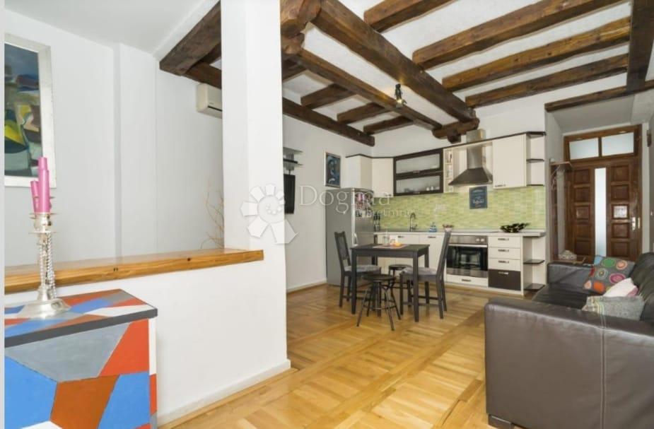 Stanovanje Jesenice, Dugi Rat, 130m2