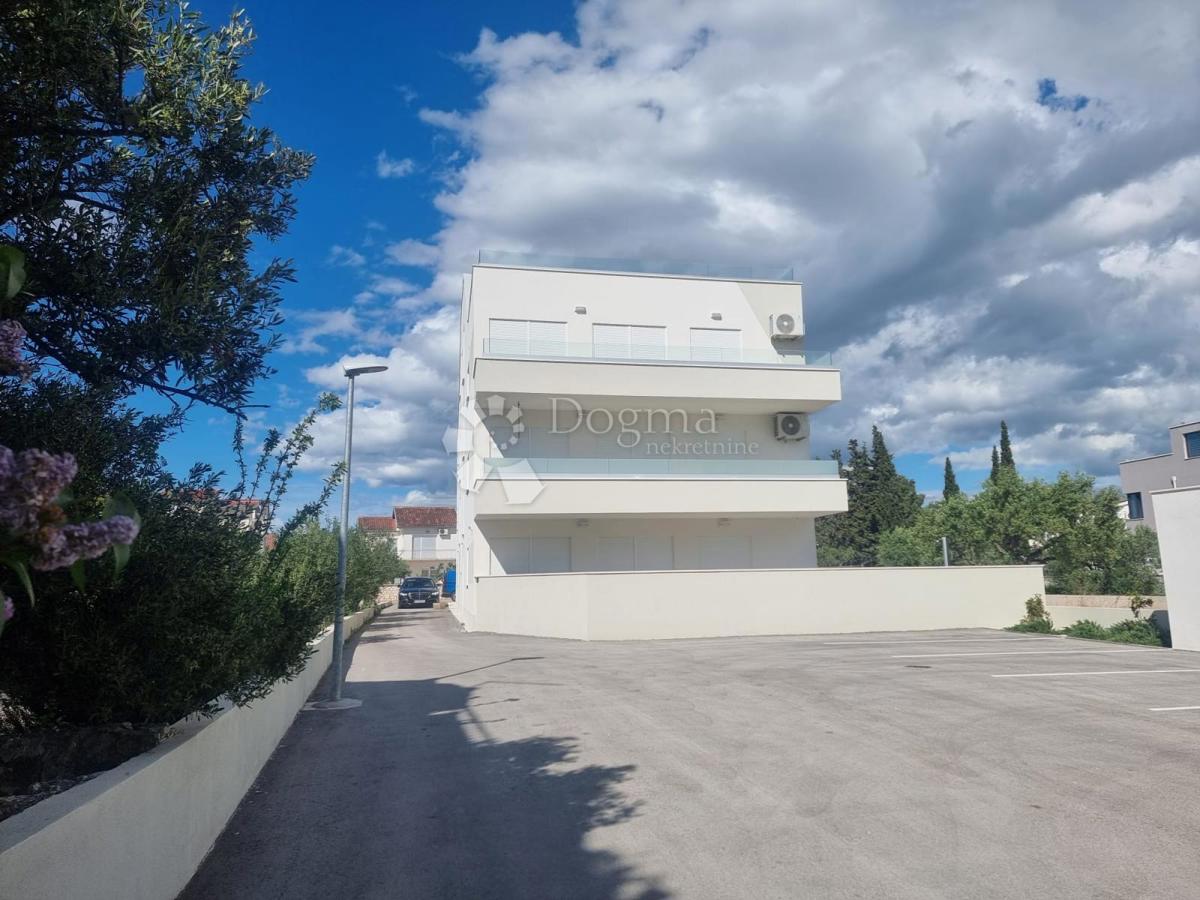 Apartma Rogoznica, 66m2