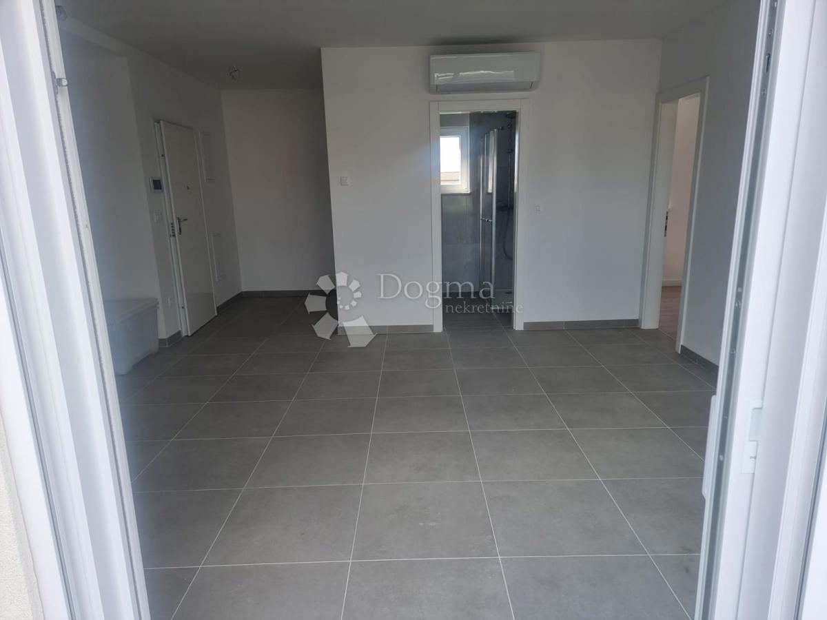 Apartma Rogoznica, 66m2