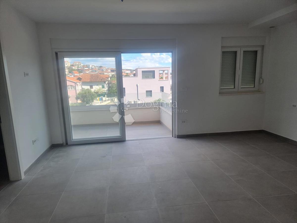 Apartma Rogoznica, 66m2