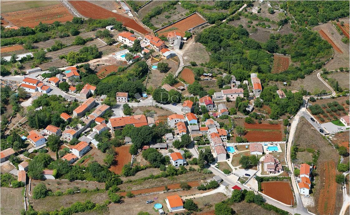 Zazidljivo zemljišče Juršići, Svetvinčenat, 418m2
