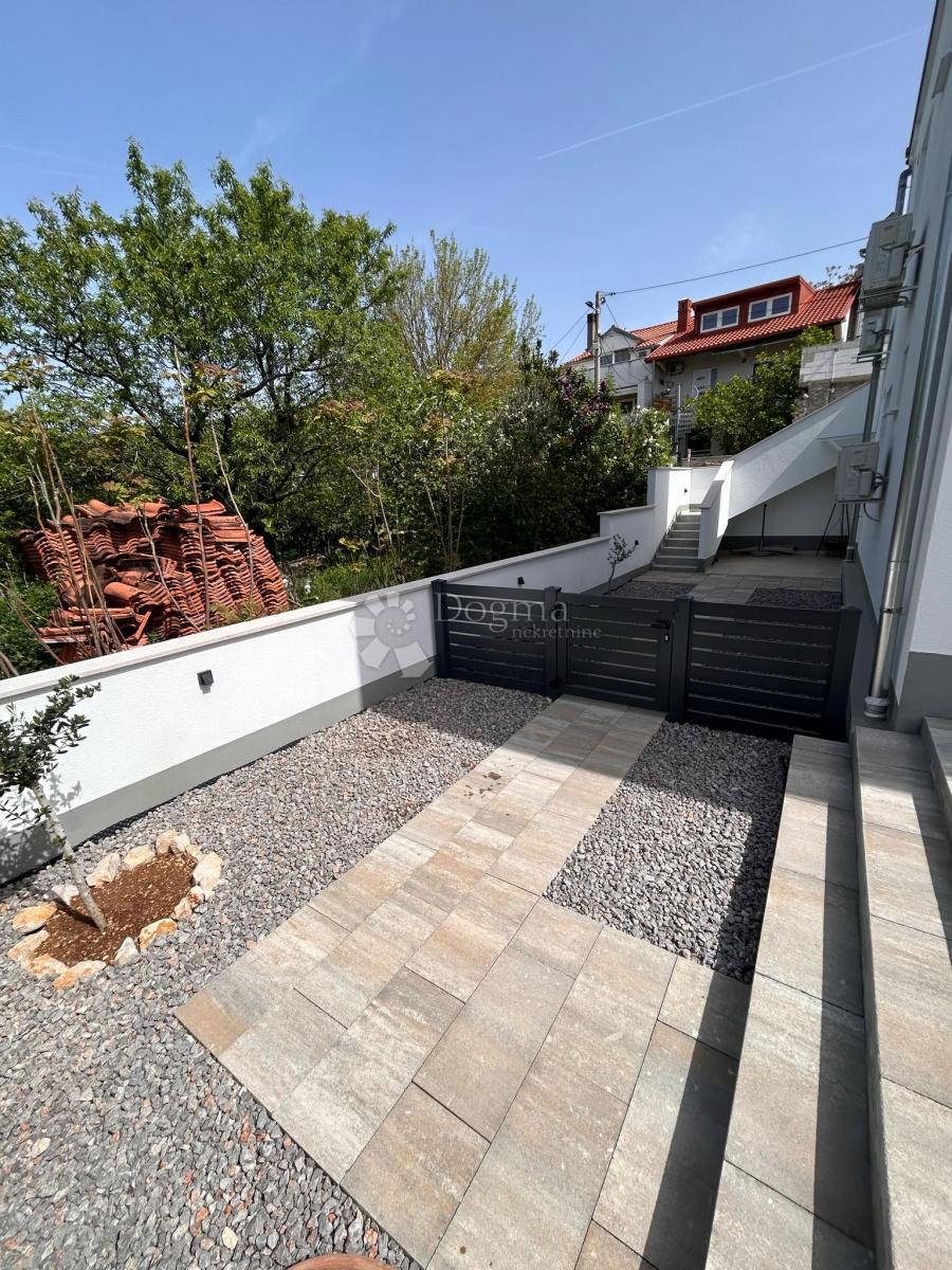 Hiša Jadranovo, Crikvenica, 250m2
